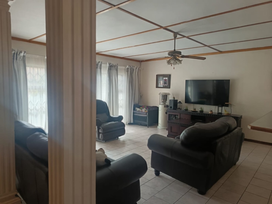 3 Bedroom Property for Sale in Royldene Northern Cape